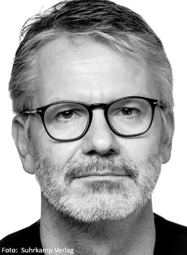 Autor: 9783518427538 | Zündkerzen | Durs Grünbein | Buch | 152 S. | Deutsch | 2017