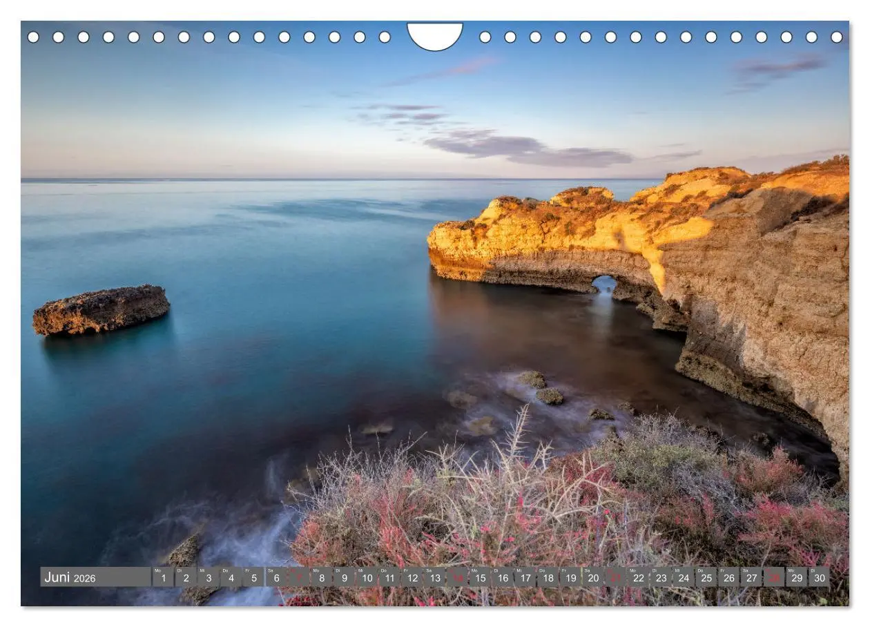 Bild: 9783457629338 | Die Algarve - Portugals märchenhafte Felsenküste (Wandkalender 2026...