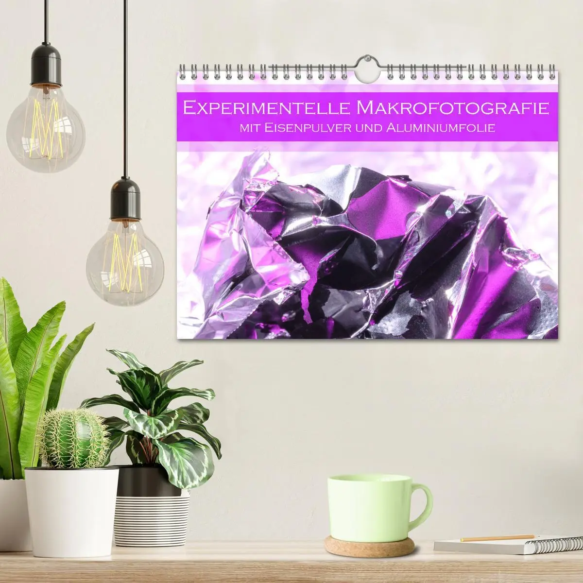 Bild: 9783457571439 | Experimentelle Makrofotografie mit Eisenpulver und Aluminiumfolie...