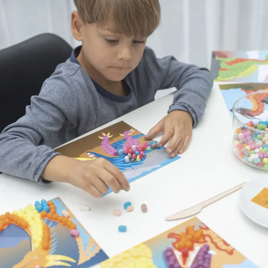 Bild: 4041077011939 | PlayMais® MOSAIC FANTASY DRAGON | Faltschachtel | 160920.18 | Deutsch