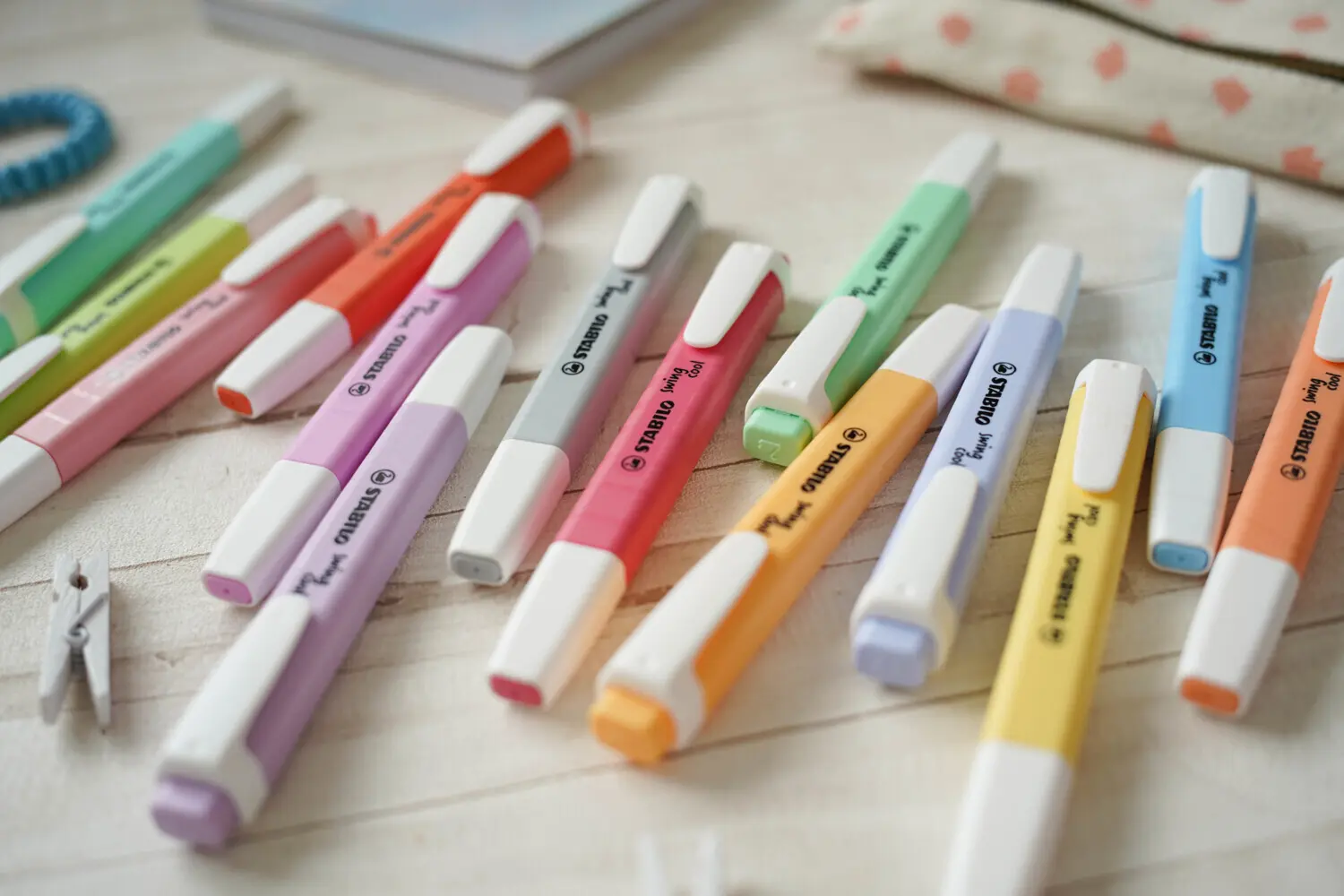 Bild: 4006381573139 | STABILO swing cool Pastel 8er Etui | Paints, crayons, pencils | 2022