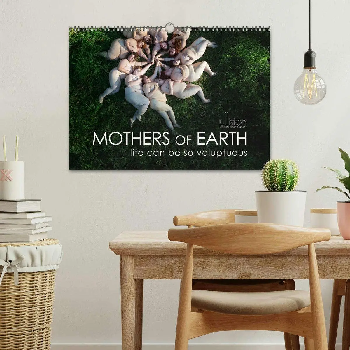 Bild: 9783516563139 | Mothers of earth- life can be so voluptuous (Wall Calendar 2026 DIN...