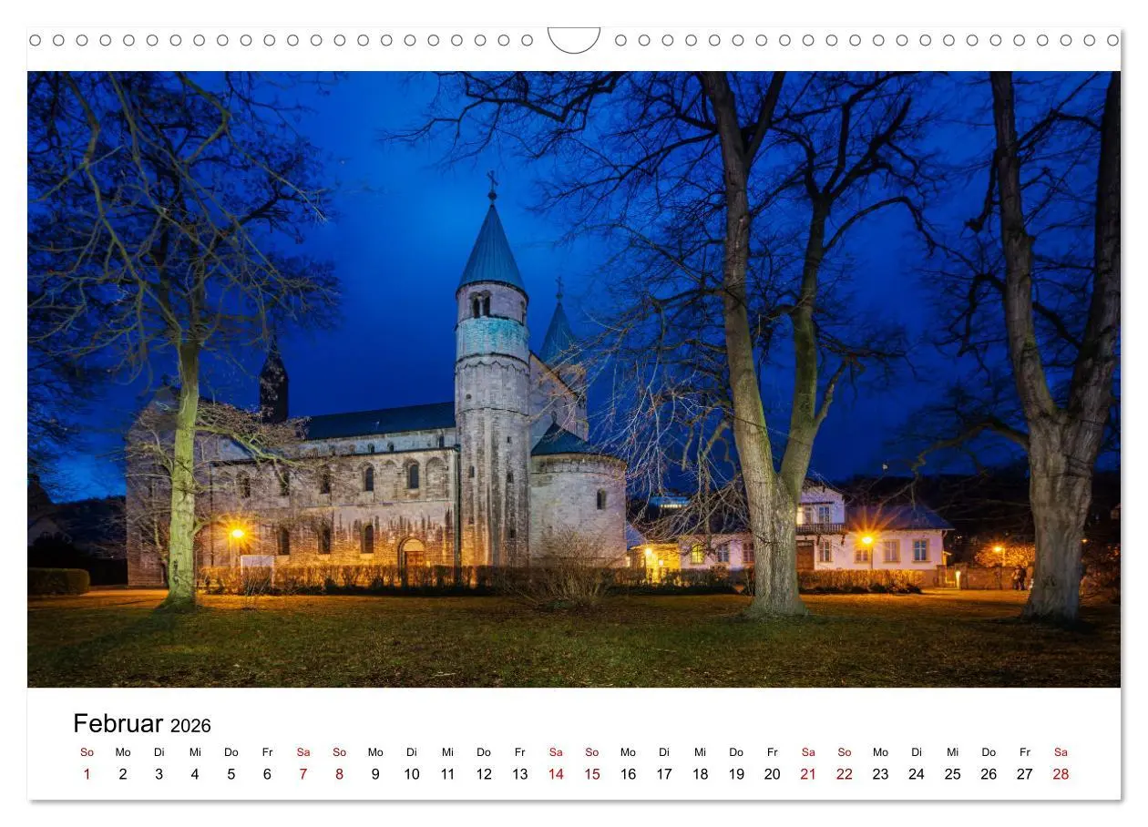 Bild: 9783457463239 | Auf den Spuren der Romanik zur blauen Stunde (Wandkalender 2026 DIN...