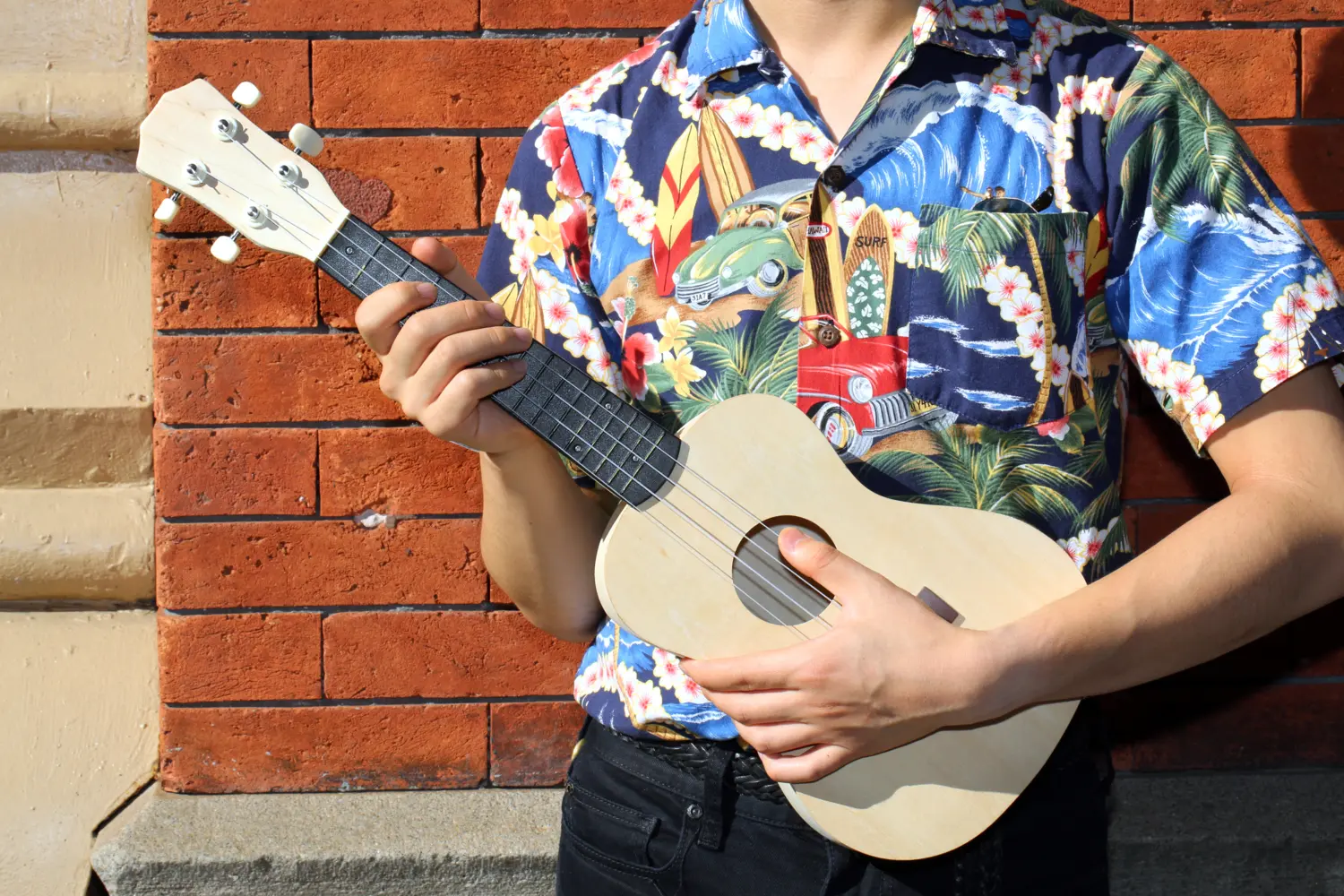 Bild: 612615093539 | Make Your Own Ukulele (Experimentierkasten) | Spiel | Kraft box | 2021