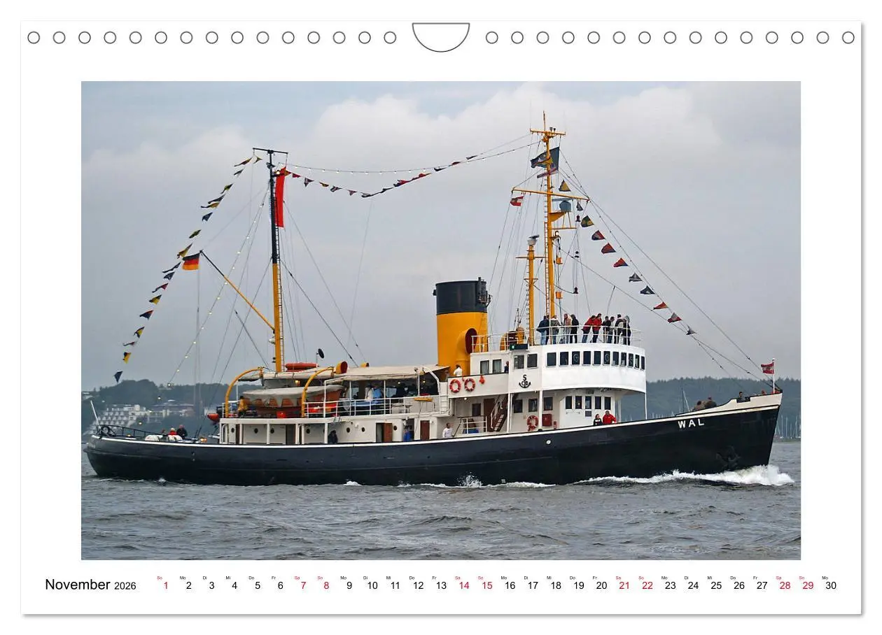 Bild: 9783457896839 | Rauchfahnen über der Ostsee - Schiffe unter Dampf (Wandkalender...
