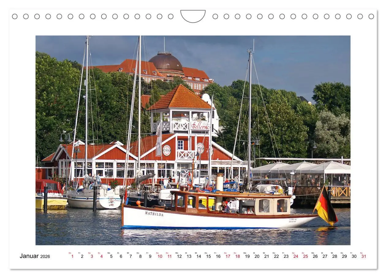 Bild: 9783457896839 | Rauchfahnen über der Ostsee - Schiffe unter Dampf (Wandkalender...