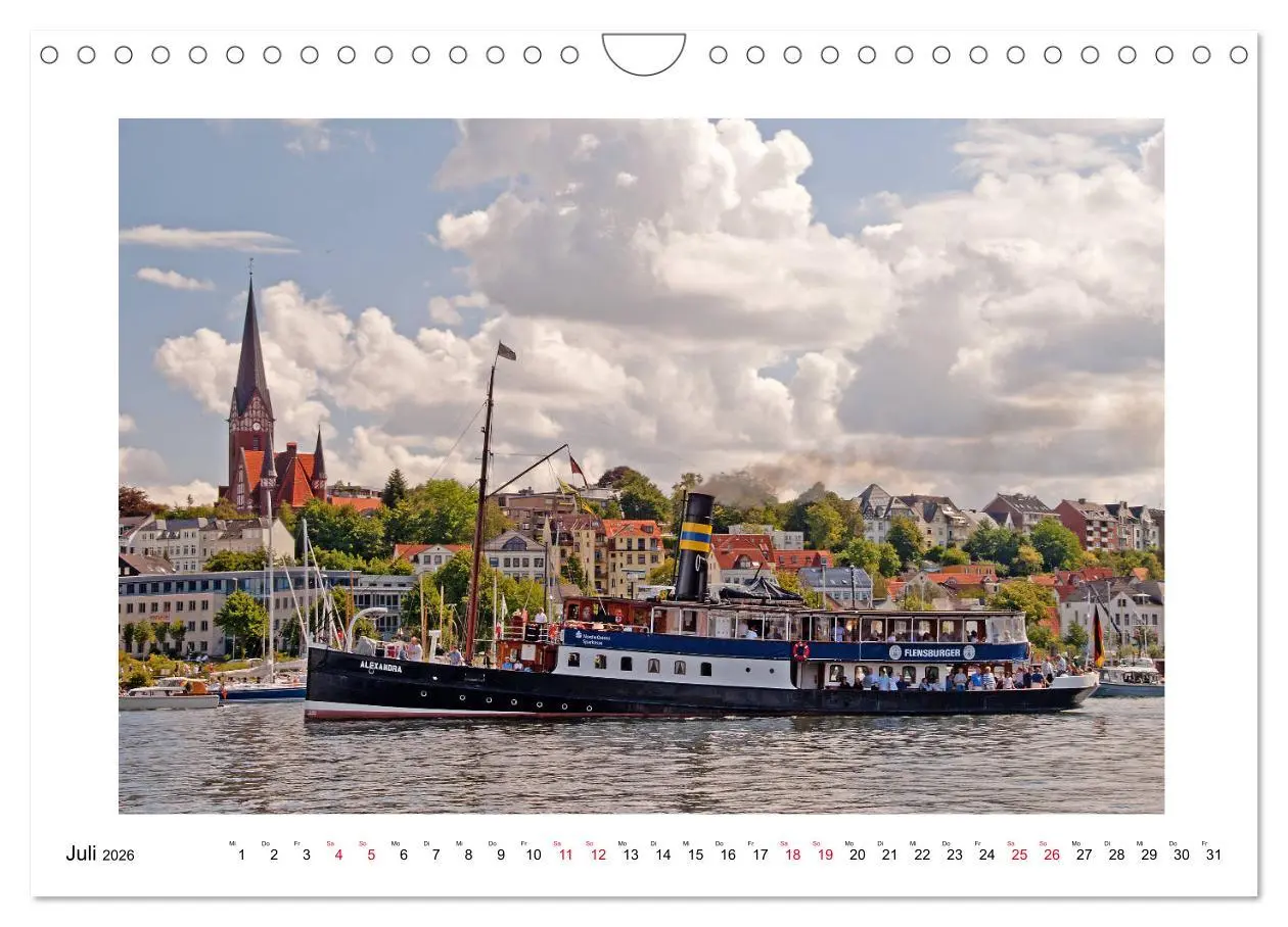 Bild: 9783457896839 | Rauchfahnen über der Ostsee - Schiffe unter Dampf (Wandkalender...