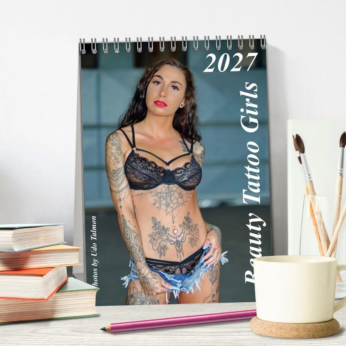 Bild: 9783569090040 | Beauty Tattoo Girls (Tischkalender 2027 DIN A5 hoch), CALVENDO...