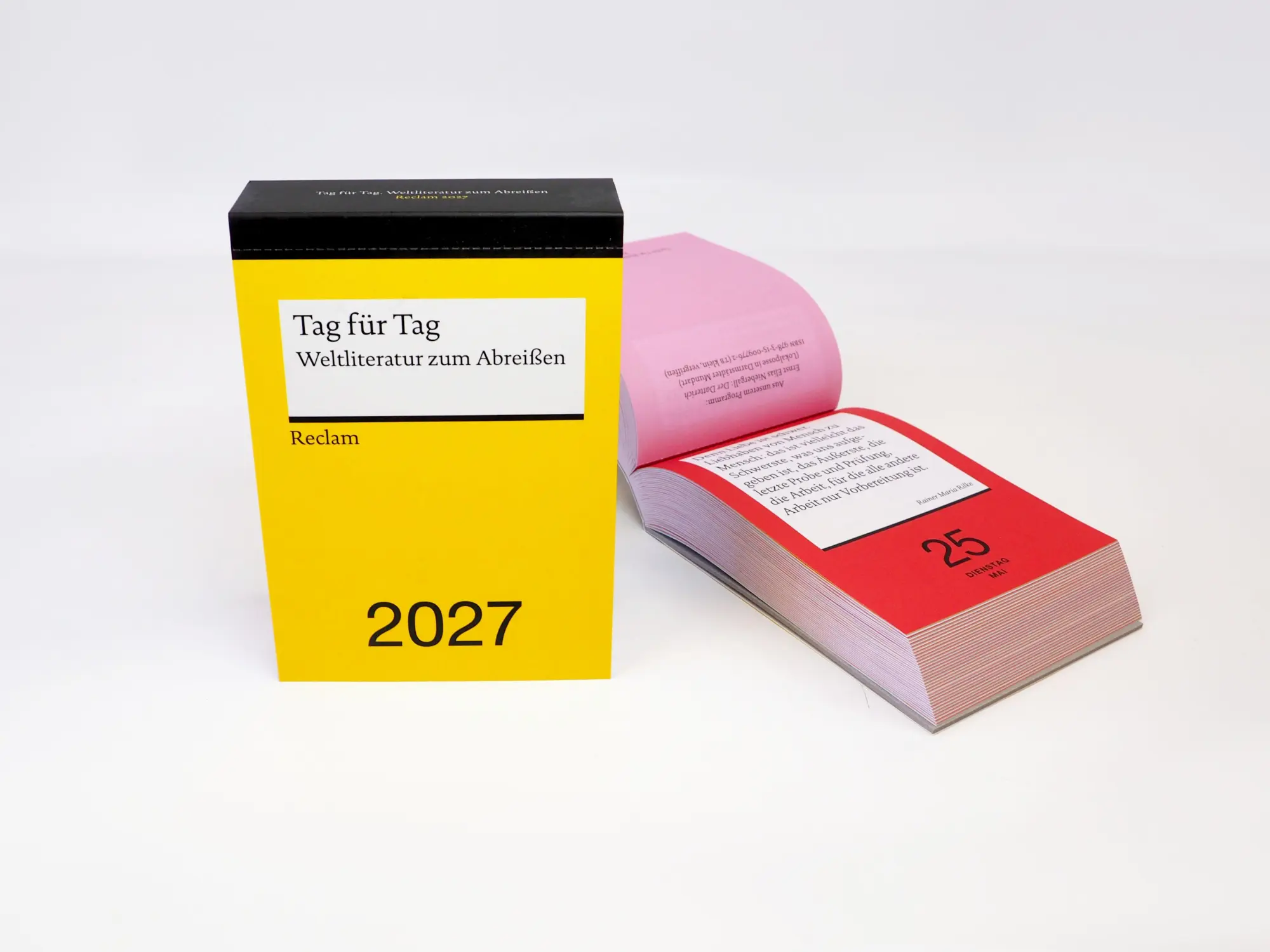 Bild: 4262461870240 | Tag für Tag. Weltliteratur zum Abreißen 2027 | Kalender | 733 S.