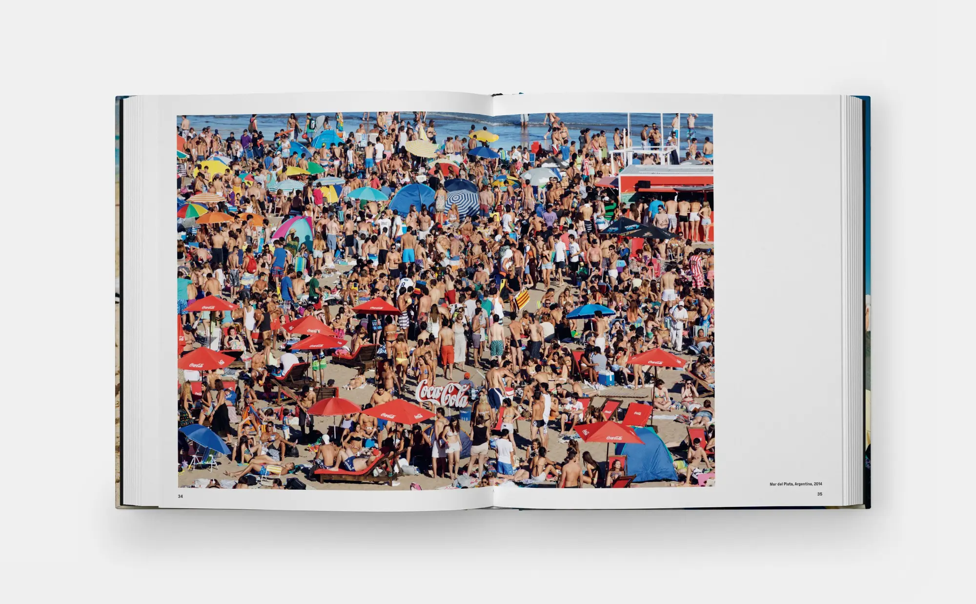 Bild: 9781837291540 | Global Warning | Martin Parr | Taschenbuch | Phaidon Press | 216 S.