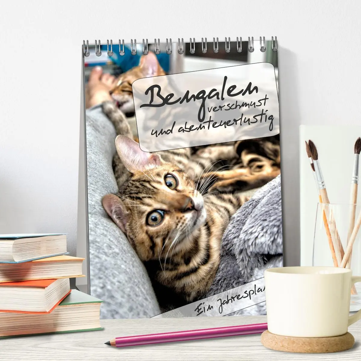 Bild: 9783516414240 | Bengalen - verschmust und abenteuerlustig (Tischkalender 2026 DIN...
