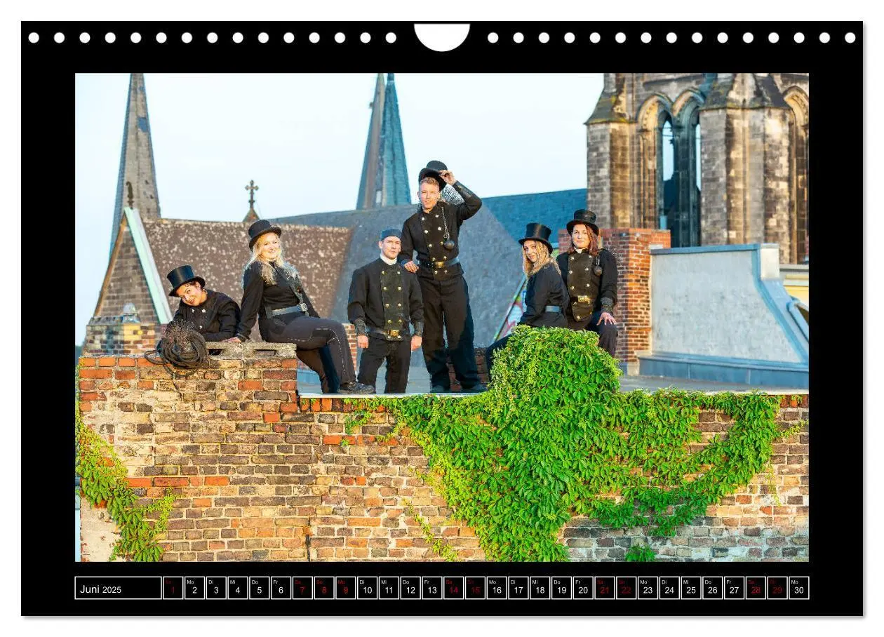Bild: 9783435255740 | Schornsteinfeger über Berlin - Die Glücksbringer auf den Dächern...