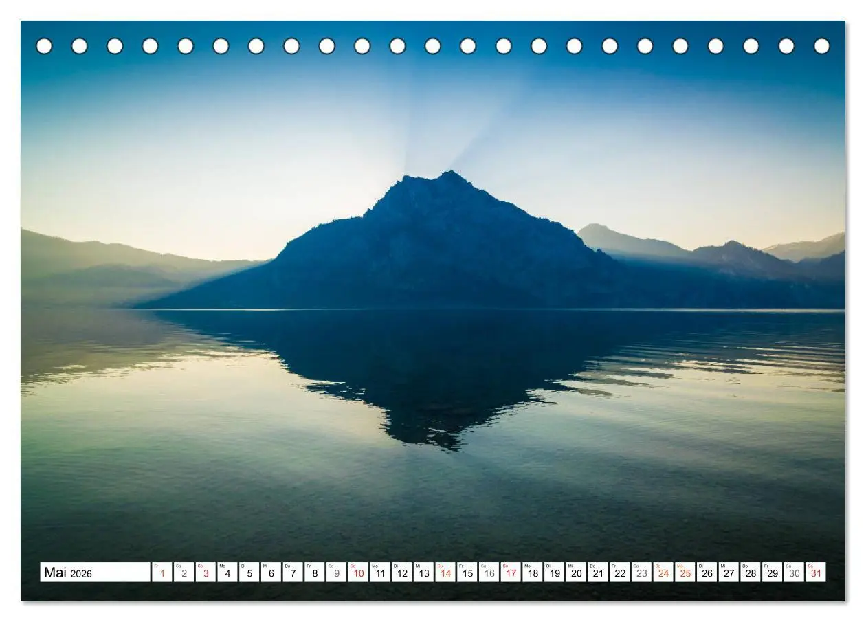 Bild: 9783457686140 | Ein Frühling am Traunsee - Verträumte Ansichten (Tischkalender 2026...