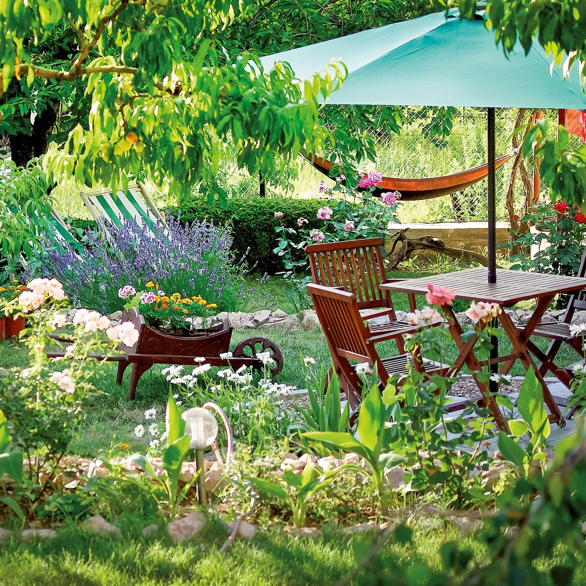 Bild: 9783959297240 | Bauerngarten / Cottage Garden 2027 | Kalender 2027 | Kalender | 28 S.