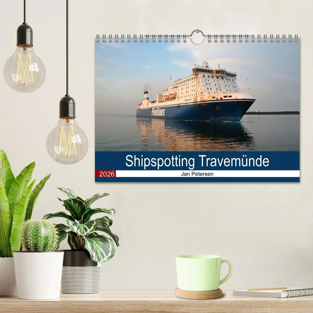 Bild: 9783457598740 | Shipspotting Travemünde (Wandkalender 2026 DIN A4 quer), CALVENDO...