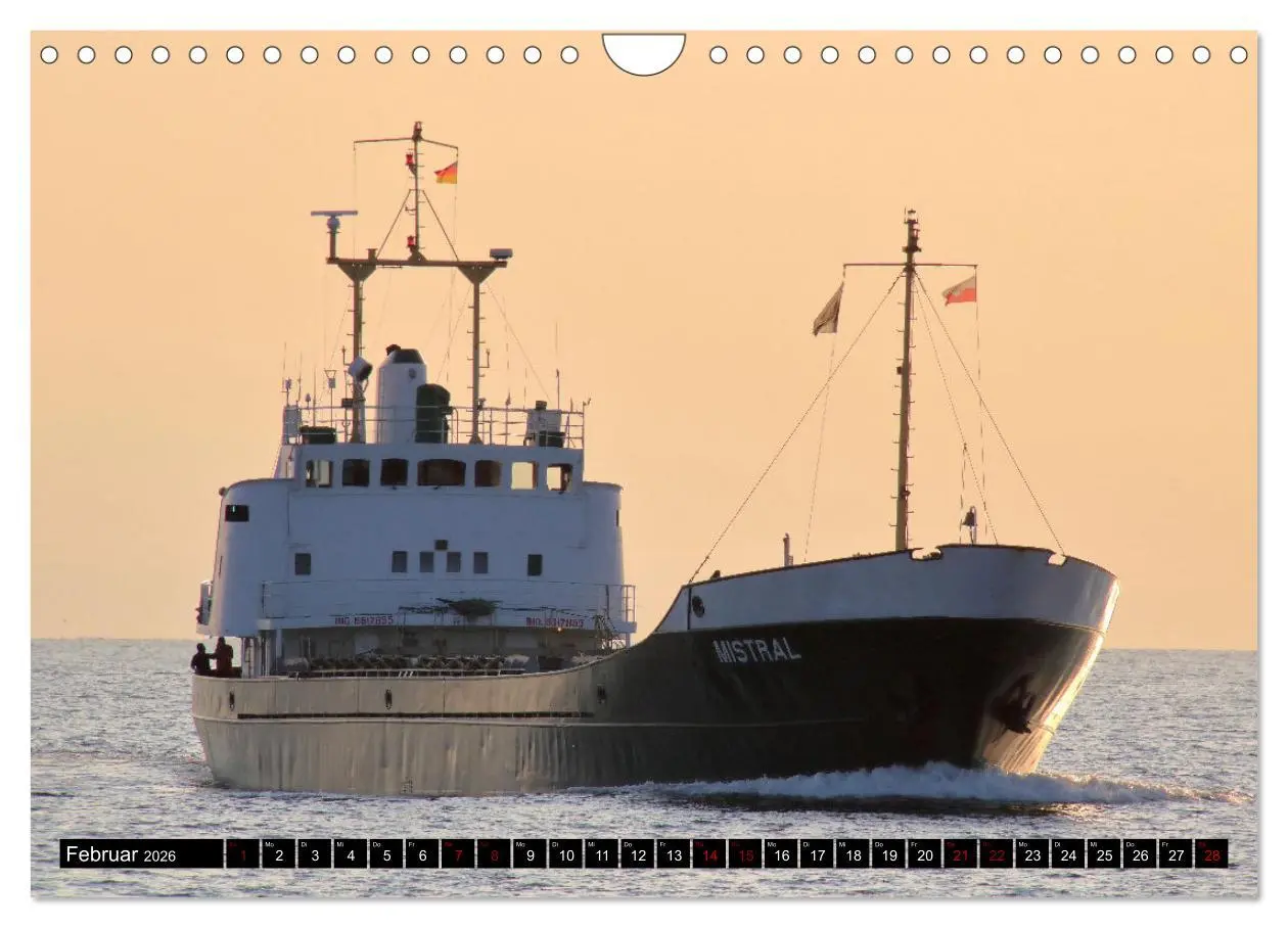 Bild: 9783457598740 | Shipspotting Travemünde (Wandkalender 2026 DIN A4 quer), CALVENDO...
