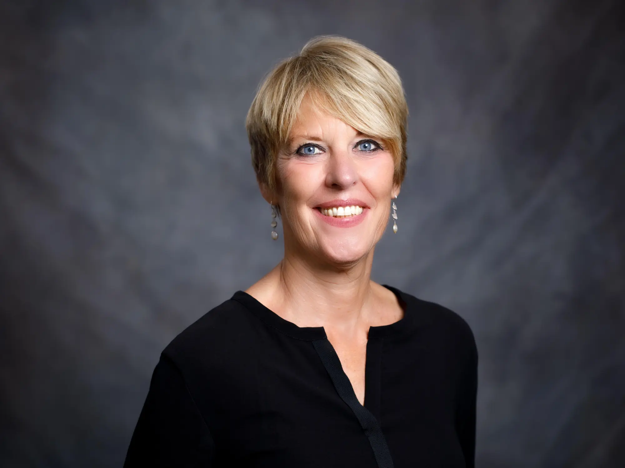 Autor: 9783865329240 | Endzeit | Der vierte Fall für Ted Garner. Kriminalroman | Buchholz