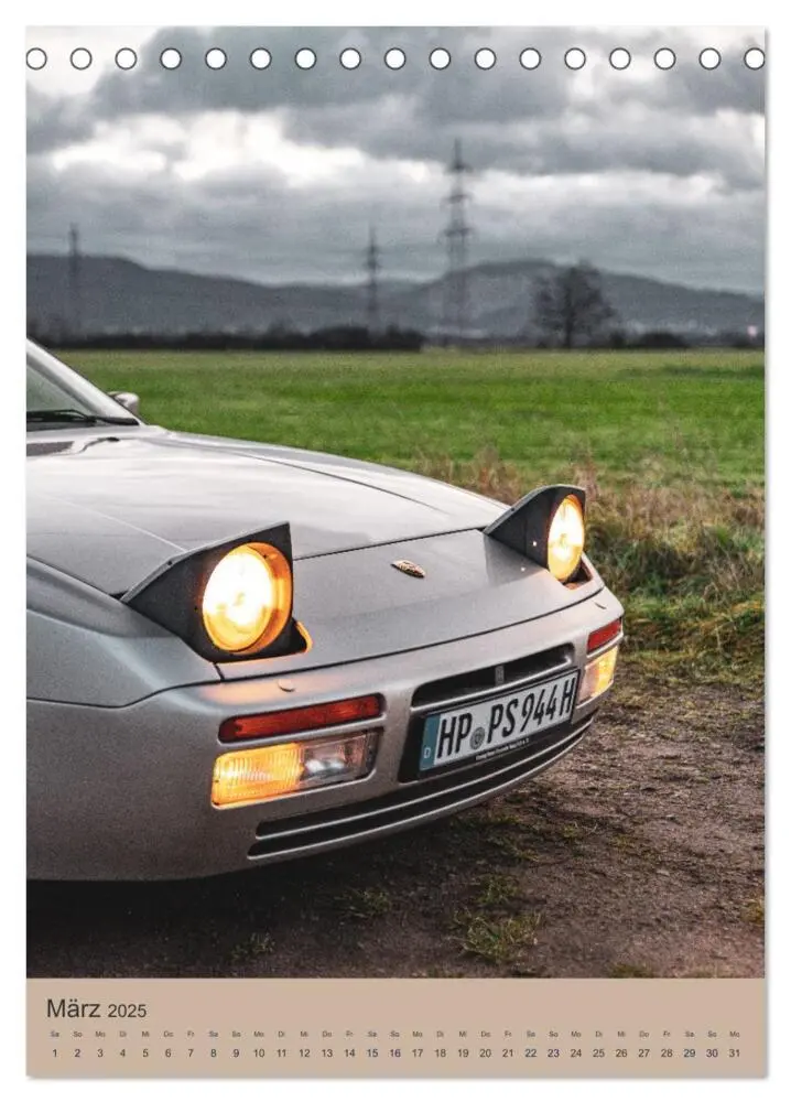 Bild: 9783435921041 | Porsche 944 - Fine Art (Tischkalender 2025 DIN A5 hoch), CALVENDO...