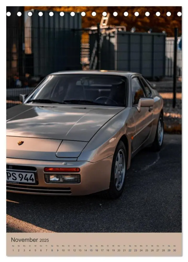 Bild: 9783435921041 | Porsche 944 - Fine Art (Tischkalender 2025 DIN A5 hoch), CALVENDO...