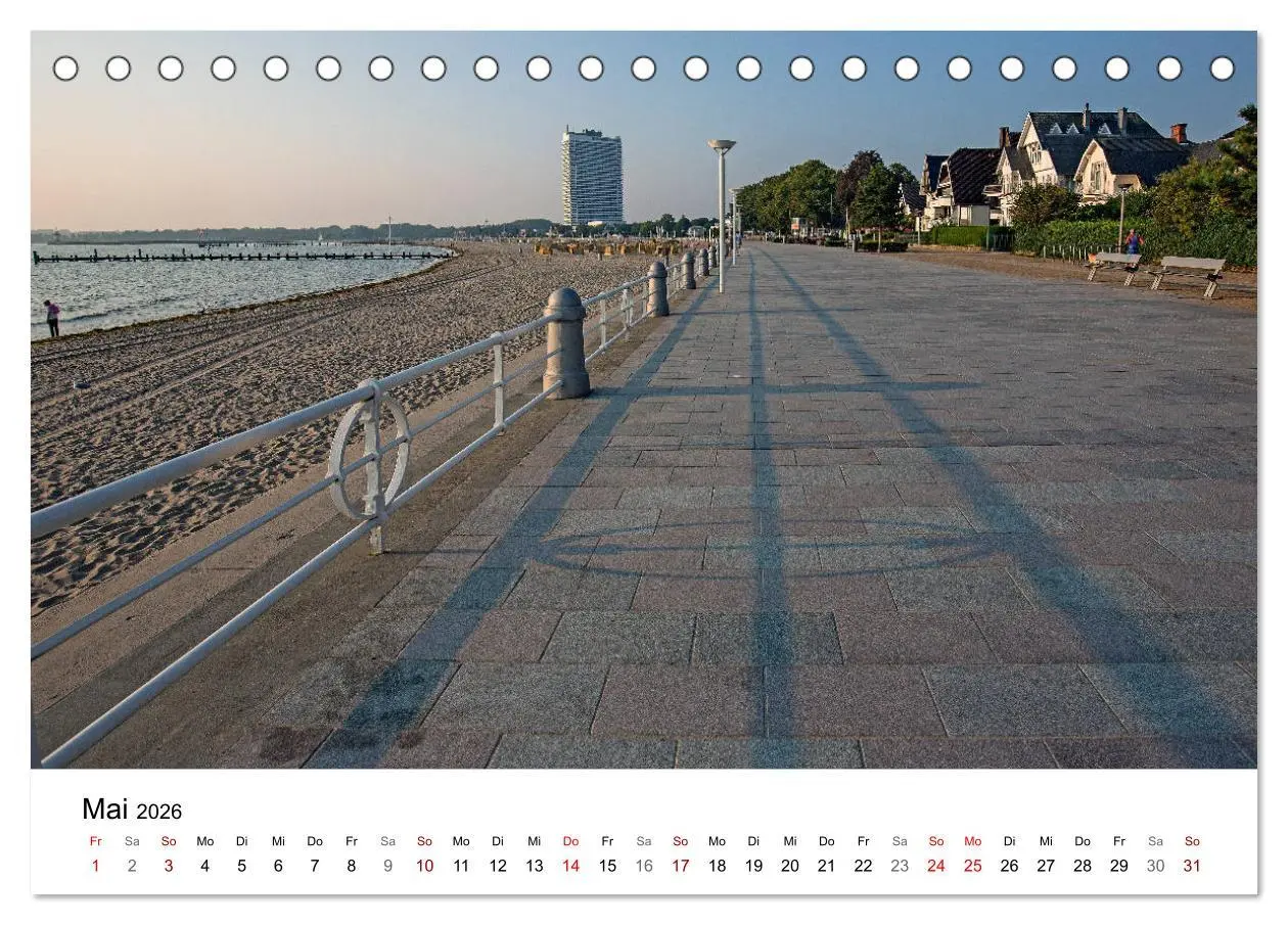 Bild: 9783457891841 | Ostseeheilbad Travemünde - Lübecks schönste Tochter (Tischkalender...