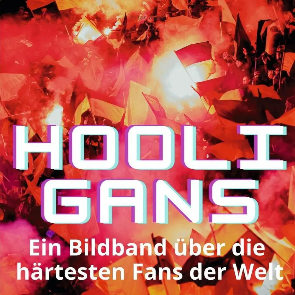 Cover: 9783750512641 | Hooligans | Ein Bildband über die härtesten Fans der Welt | Peter Bond