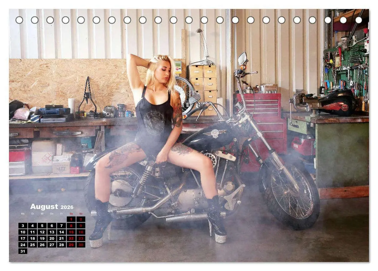 Bild: 9783457583241 | Motorräder und Sexy Girls (Tischkalender 2026 DIN A5 quer),...
