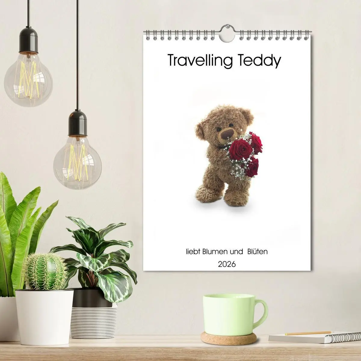 Bild: 9783516713541 | Travelling Teddy liebt Blumen und Blüten (Wandkalender 2026 DIN A4...