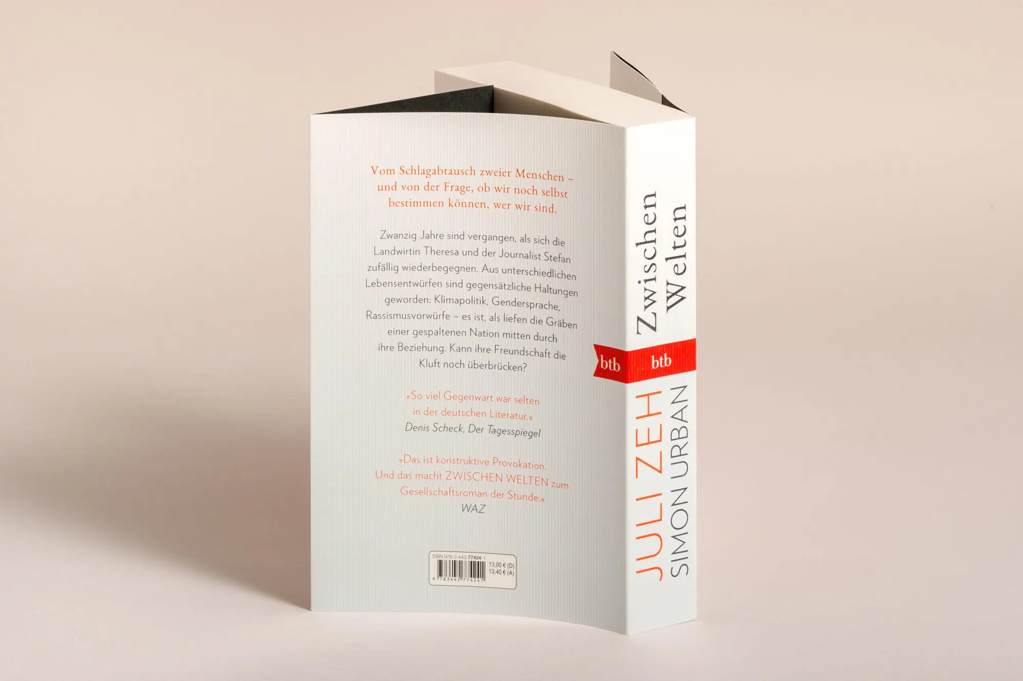 Bild: 9783442774241 | Zwischen Welten | Roman | Juli Zeh (u. a.) | Taschenbuch | 448 S.