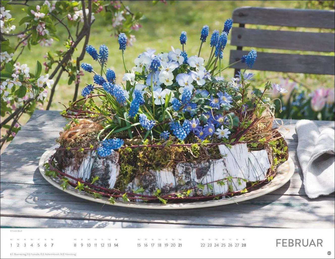 Bild: 9783756415441 | Blumenpracht Posterkalender 2027 | Heye | Kalender | Spiralbindung