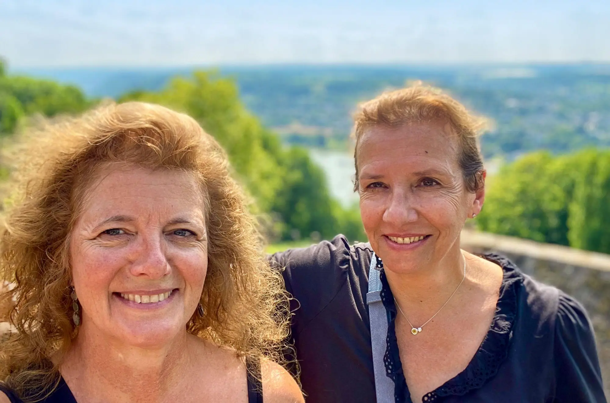 Autor: 9783968556741 | Bonn und Siebengebirge - HeimatMomente | Jeannette Fentroß (u. a.)