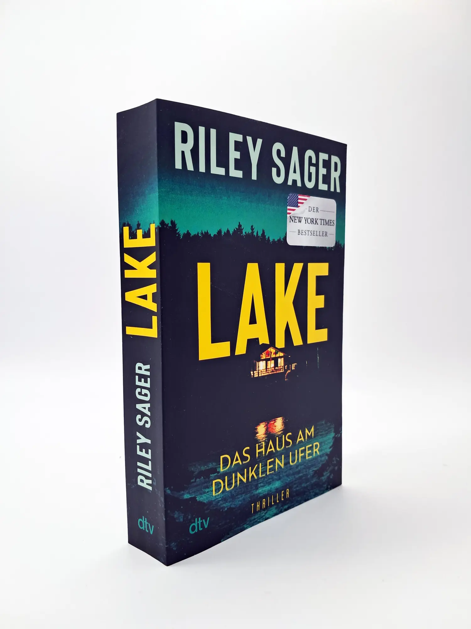 Bild: 9783423220842 | LAKE - Das Haus am dunklen Ufer | Riley Sager | Taschenbuch | 416 S.