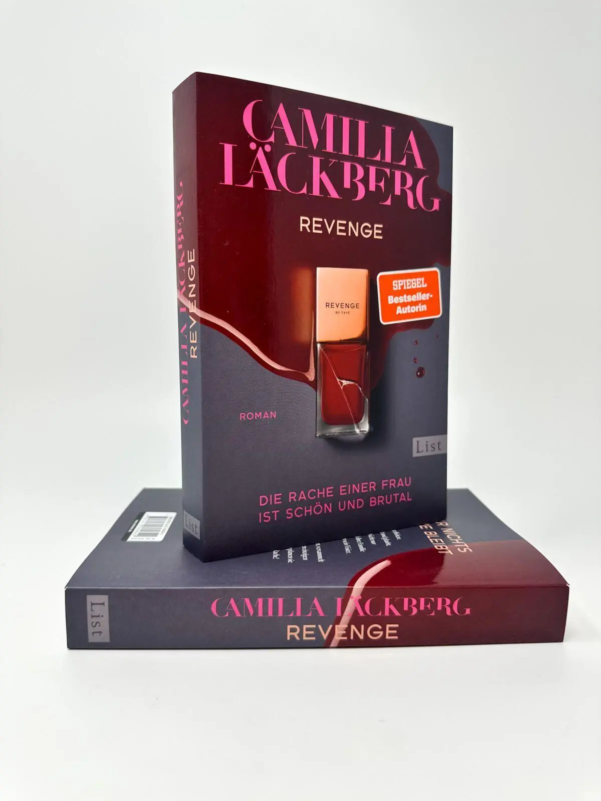 Bild: 9783471360842 | Revenge. Die Rache einer Frau ist schön und brutal | Camilla Läckberg