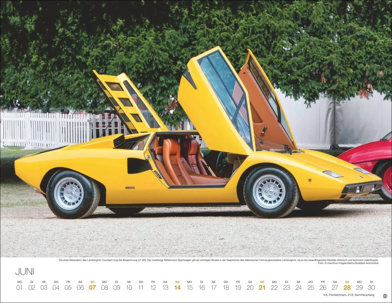 Bild: 9783756410842 | Legendäre Autos Posterkalender 2026 | Heye | Kalender | Spiralbindung