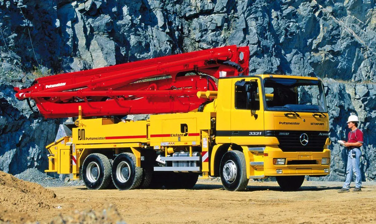 Bild: 9783751612142 | 30 Jahre Mercedes-Benz Actros | Alexander Weber | Taschenbuch | 2026