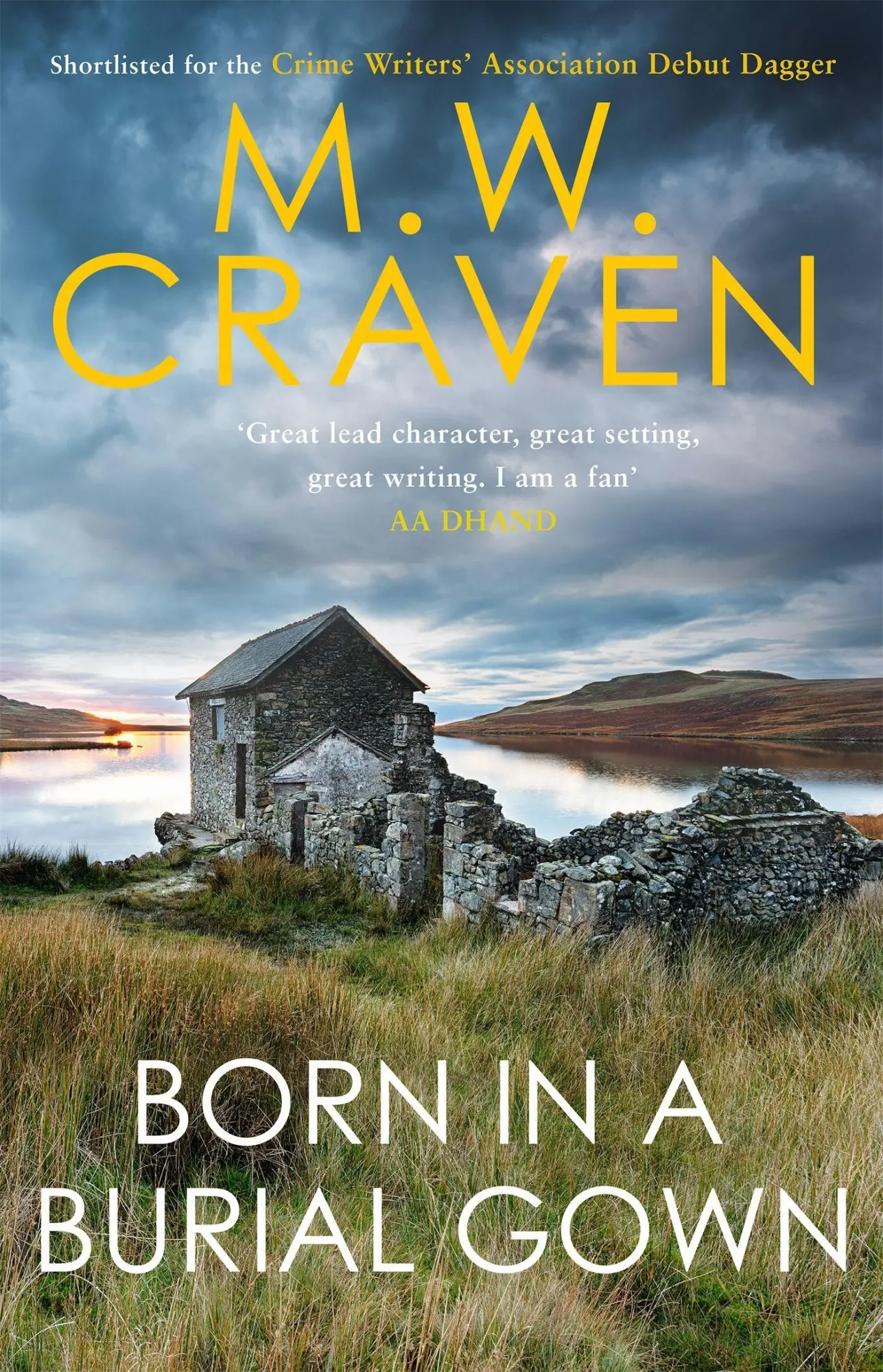 Cover: 9781472132642 | Born in a Burial Gown | M. W. Craven | Taschenbuch | Englisch | 2020