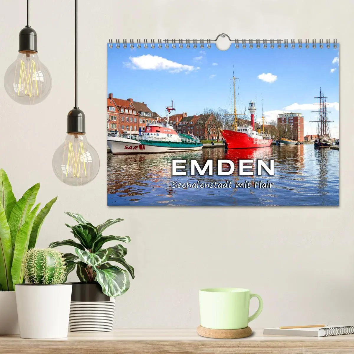 Bild: 9783457964842 | EMDEN Seehafenstadt mit Flair (Wandkalender 2026 DIN A4 quer),...