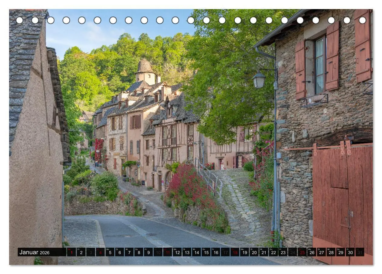 Bild: 9783457485842 | Conques ist eine wichtige Station am französischen Jakobsweg...