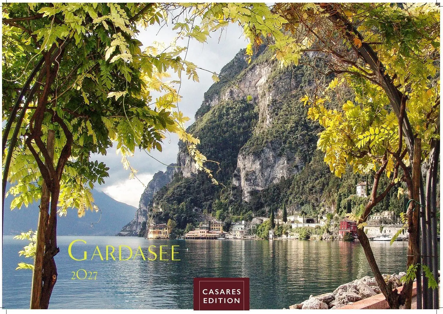 Cover: 9781835246542 | Gardasee Kalender 2027 - Wandkalender Fotokalender Italien 24x35cm...