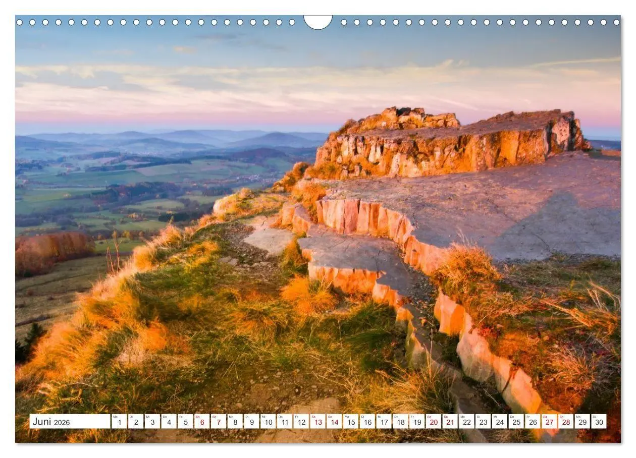 Bild: 9783516667042 | Die RHÖN: Faszinierende Berge und lebendige Bäche (Wandkalender...