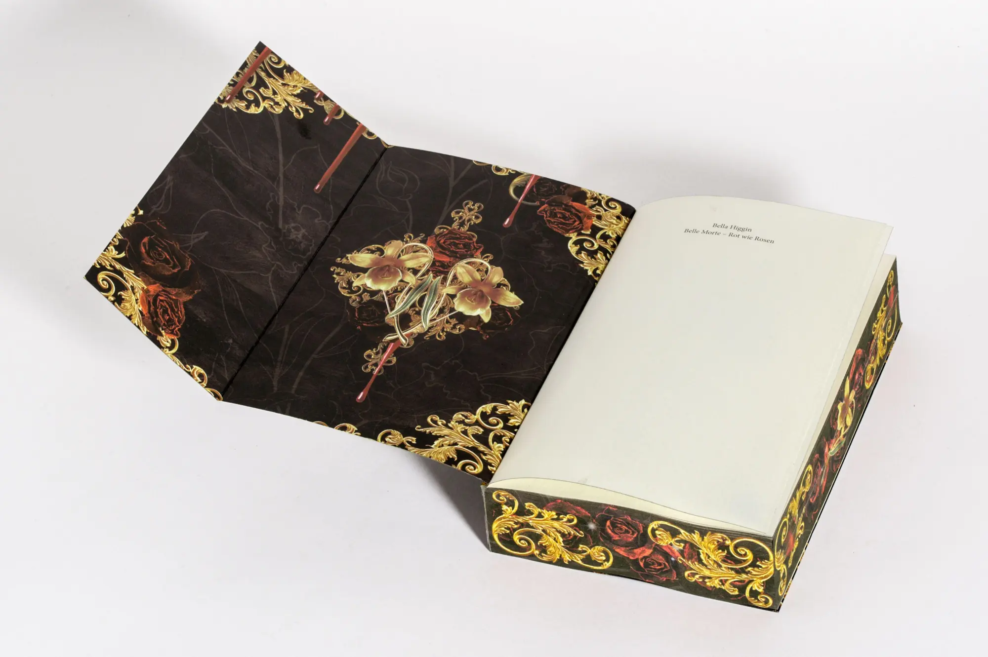 Bild: 9783570317242 | Belle Morte - Rot wie Rosen | Bella Higgin | Taschenbuch | 560 S.
