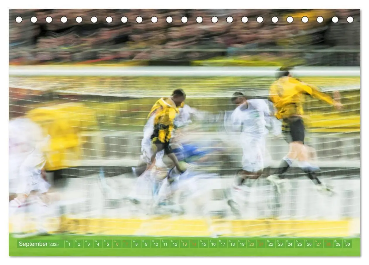 Bild: 9783435128242 | Ich liebe Fußball (Tischkalender 2025 DIN A5 quer), CALVENDO...
