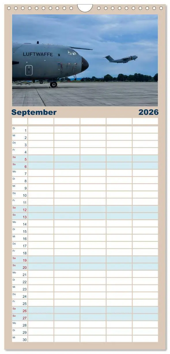 Bild: 9783516602043 | Familienplaner 2026 - A400M LTG 62 mit 5 Spalten (Wandkalender, 21...