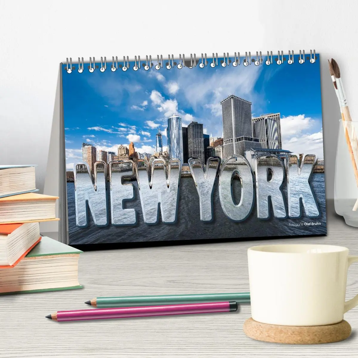 Bild: 9783516162943 | New York (Tischkalender 2026 DIN A5 quer), CALVENDO Monatskalender
