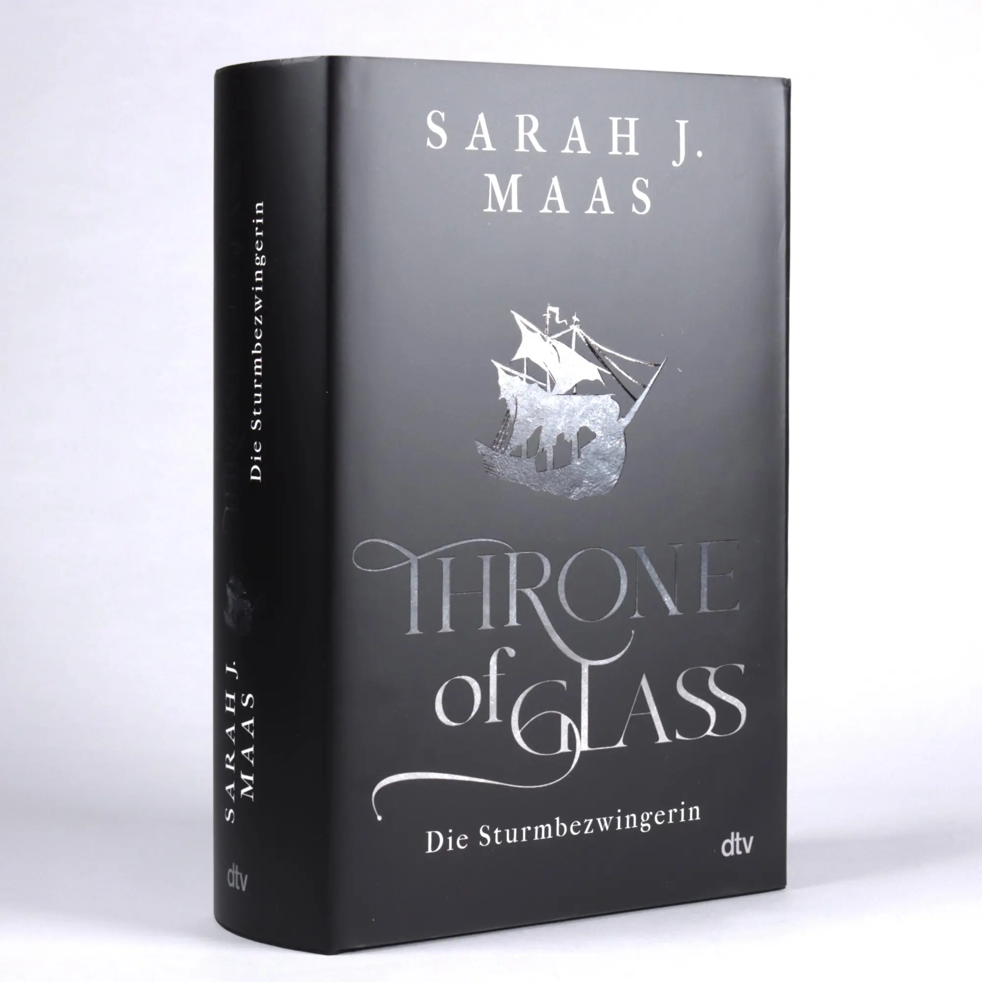 Bild: 9783423765343 | Throne of Glass - Die Sturmbezwingerin | Sarah J. Maas | Buch | 848 S.