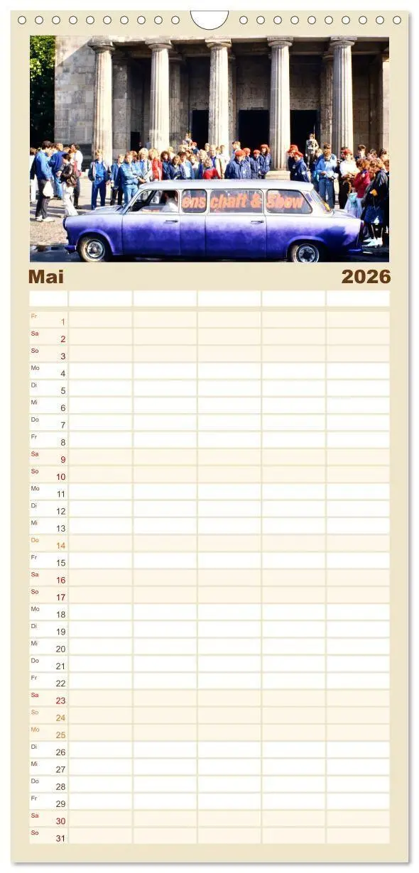 Bild: 9783457286043 | Familienplaner 2026 - Trabi-Land DDR mit 5 Spalten (Wandkalender,...