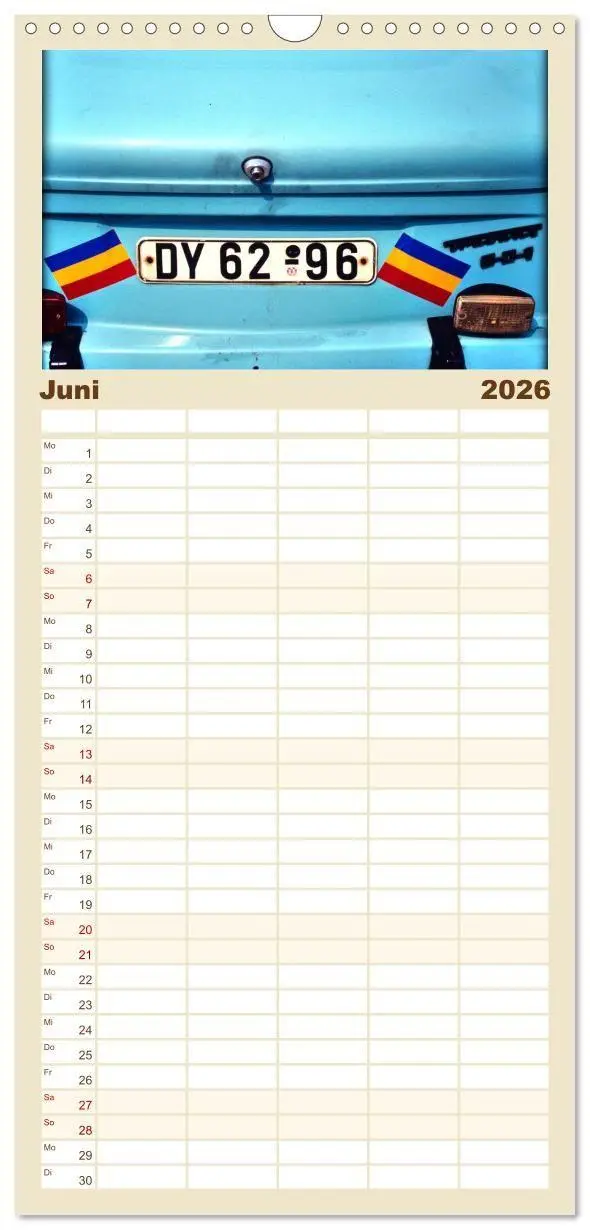 Bild: 9783457286043 | Familienplaner 2026 - Trabi-Land DDR mit 5 Spalten (Wandkalender,...