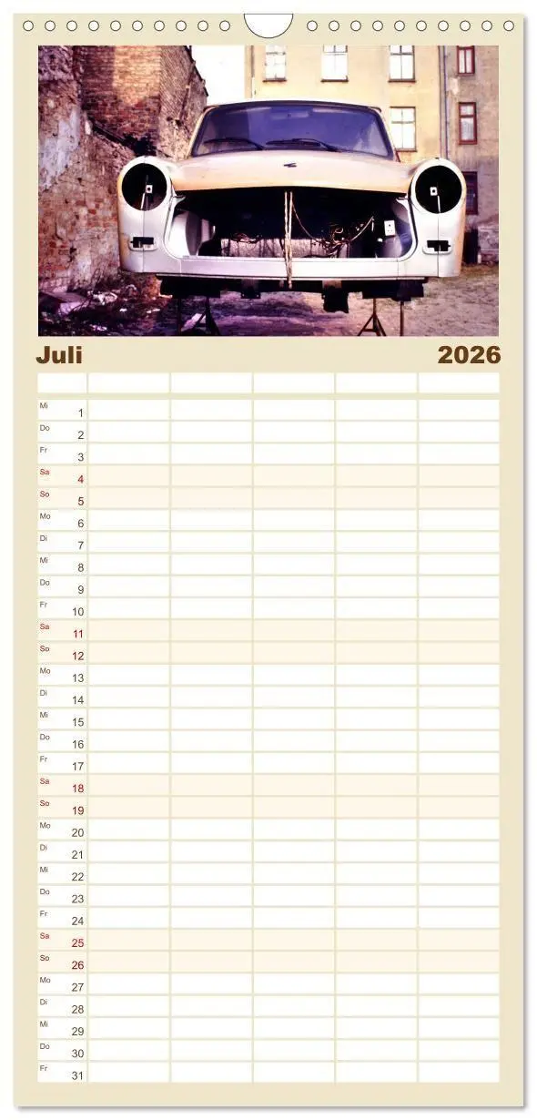 Bild: 9783457286043 | Familienplaner 2026 - Trabi-Land DDR mit 5 Spalten (Wandkalender,...