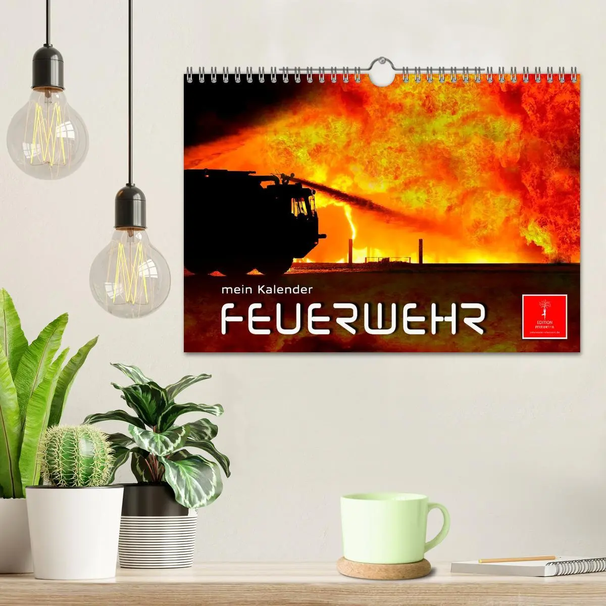 Bild: 9783457546543 | Feuerwehr - mein Kalender (Wandkalender 2026 DIN A4 quer), CALVENDO...