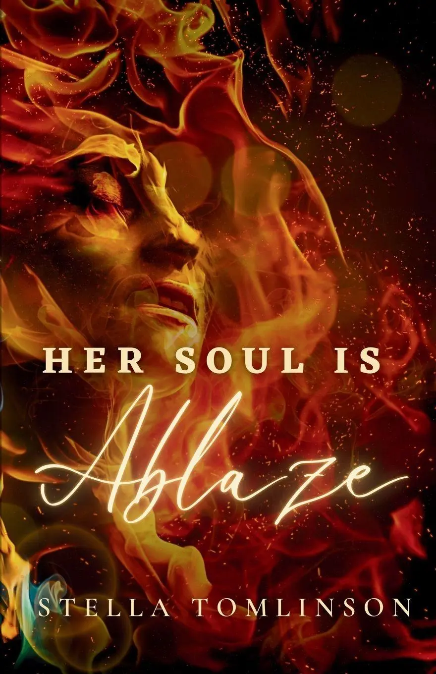 Cover: 9781739329143 | Her Soul Is Ablaze | A companion for your midlife awakening | Buch
