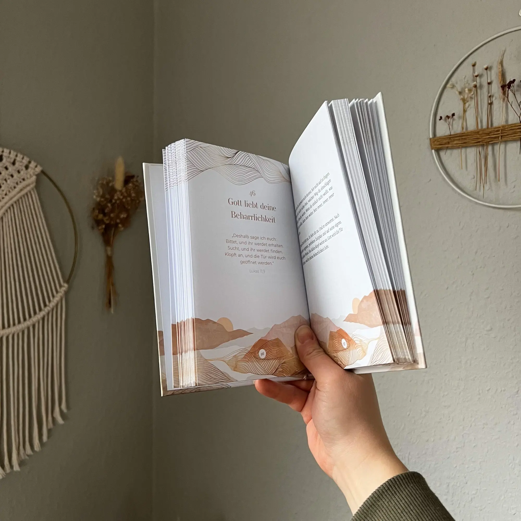 Bild: 9783957349743 | 100 Dinge, die Gott an dir liebt | Renate Hübsch | Buch | gebunden